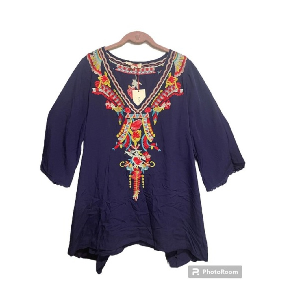 Solitaire Large Women’s Embroidered‎ 100% Rayon Blue Floral Tunic NWT